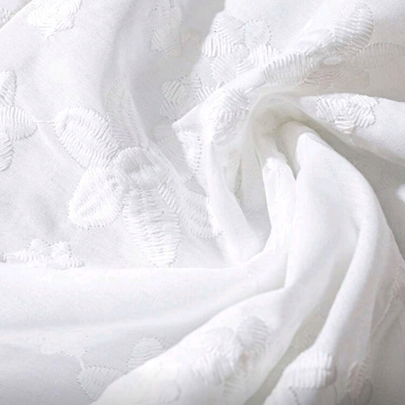 Emery Rose Casual V-Neck Button Short Sleeve Top - White - Picture 6 of 7